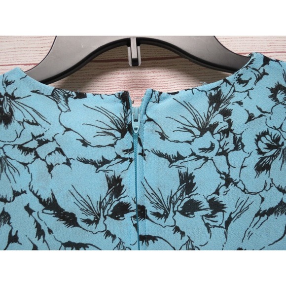 Vintage Warell Blue & Black Floral Dress with Belt Size 14 P Pleated Top - Picture 7 of 11